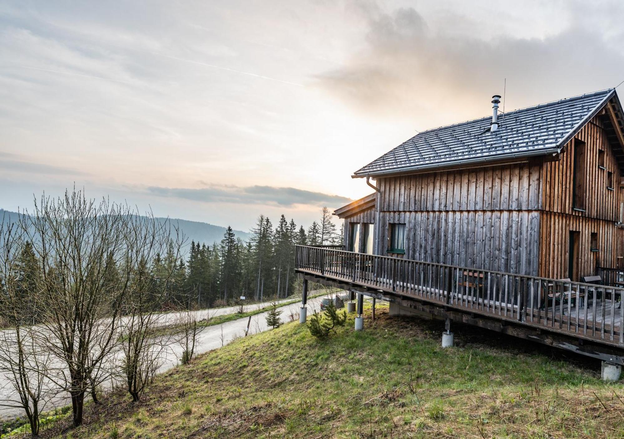 1A Chalet Rast - Wandern, Grillen, Traumblick, Indoor Sauna Bad Sankt Leonhard im Lavanttal Exterior photo